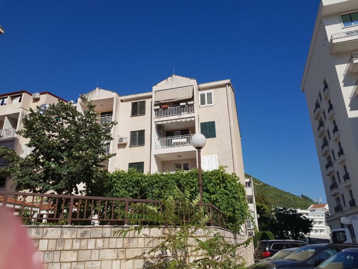 Emi Apartamento Budva Exterior foto